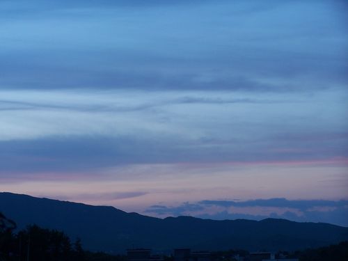 【山间傍晚的天空摄影图片】江西风光摄影_俊浩_太平洋电脑网摄影部落